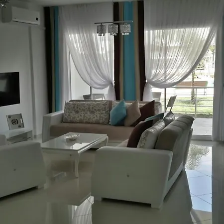Caesar Beach Apartament